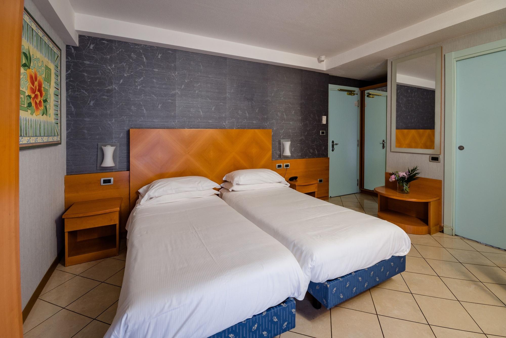 Hotel Centrale Hotel 3*